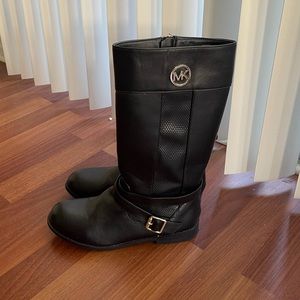 Michael Kors black boots size 5